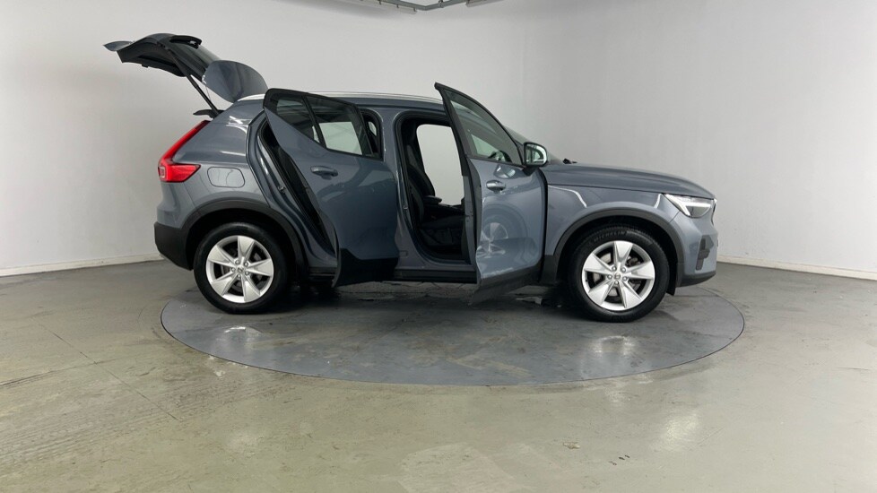 Used Volvo XC40 2023 for sale - 76023233: Photo 25