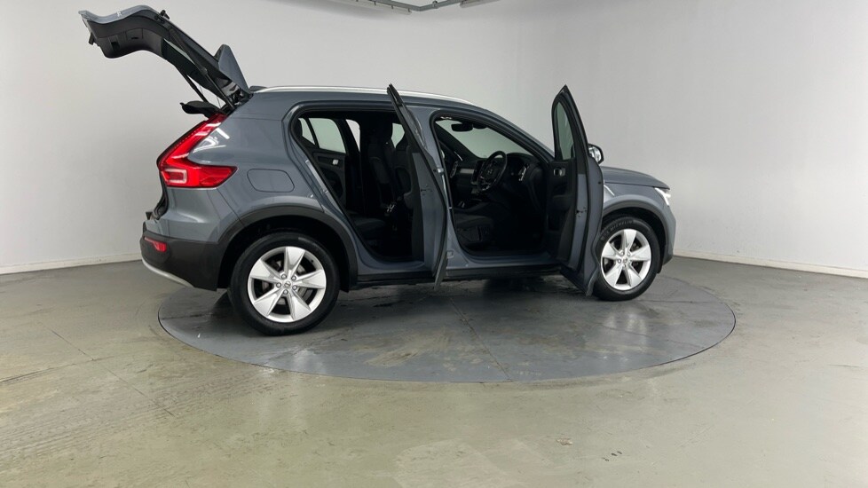 Used Volvo XC40 2023 for sale - 76023233: Photo 27