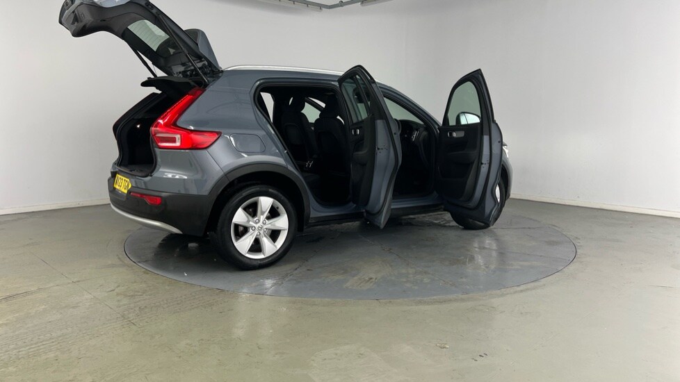 Used Volvo XC40 2023 for sale - 76023233: Photo 28