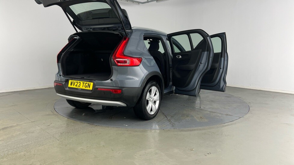 Used Volvo XC40 2023 for sale - 76023233: Photo 29