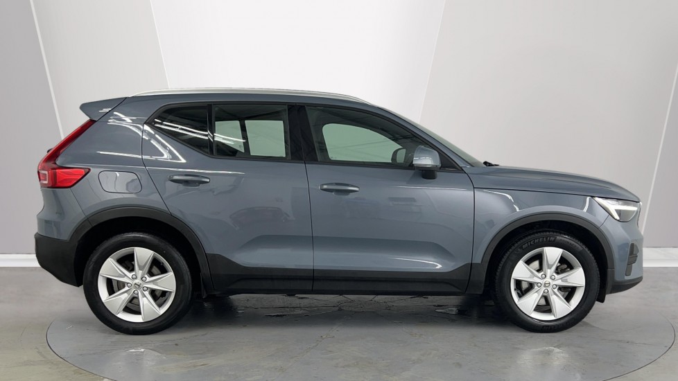 Used Volvo XC40 2023 for sale - 76023233: Photo 3