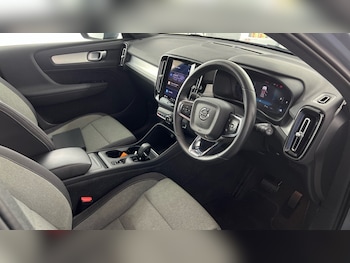 Used Volvo XC40 2023 for sale - 76023233: Photo