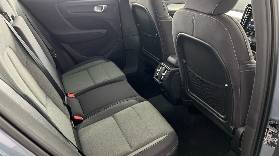 Used Volvo XC40 2023 for sale - 76023233: Photo 6