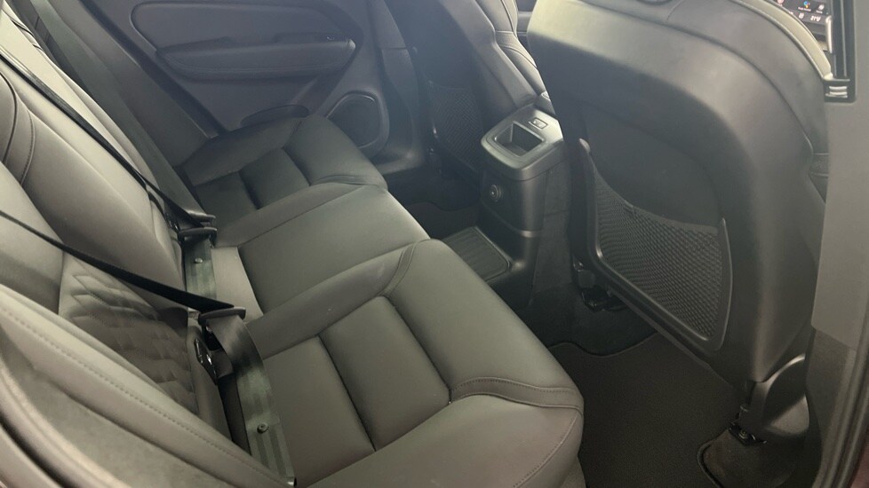 Used Volvo XC60 2025 for sale - 77771112: Photo 6