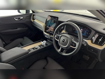 Used Volvo XC60 2025 for sale - 77762779: Photo
