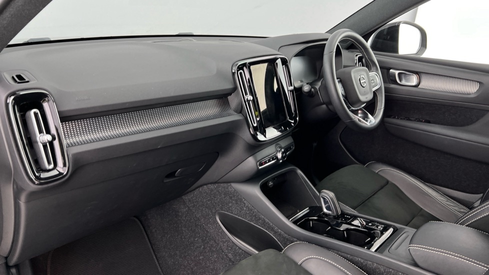 Used Volvo XC40 2021 for sale - 76366572: Photo 6