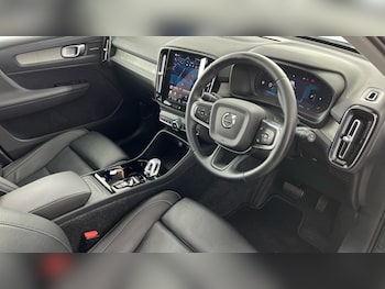 Used Volvo XC40 2025 for sale - 79057165: Photo