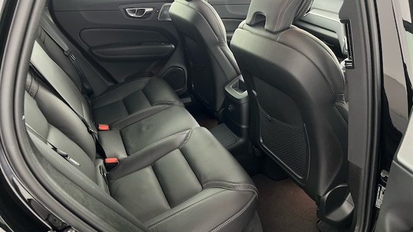 Used Volvo XC60 2024 for sale - 76316927: Photo 6