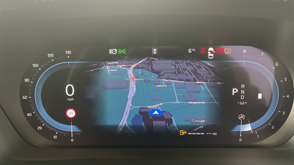 Used Volvo XC40 2024 for sale - 76552469: Photo 11