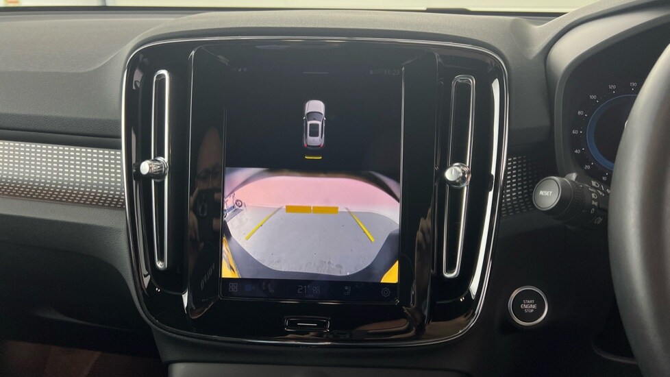 Used Volvo XC40 2024 for sale - 76552469: Photo 14