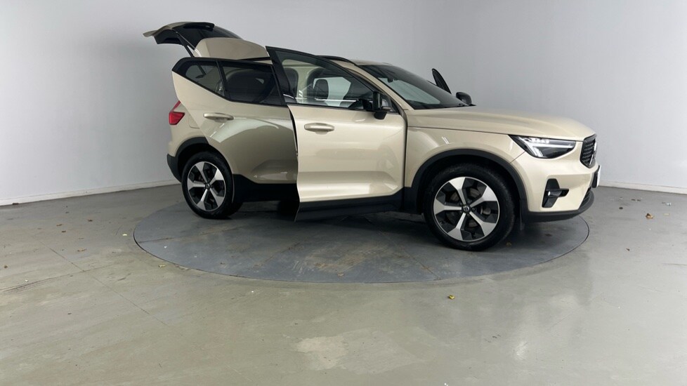 Used Volvo XC40 2024 for sale - 76552469: Photo 23