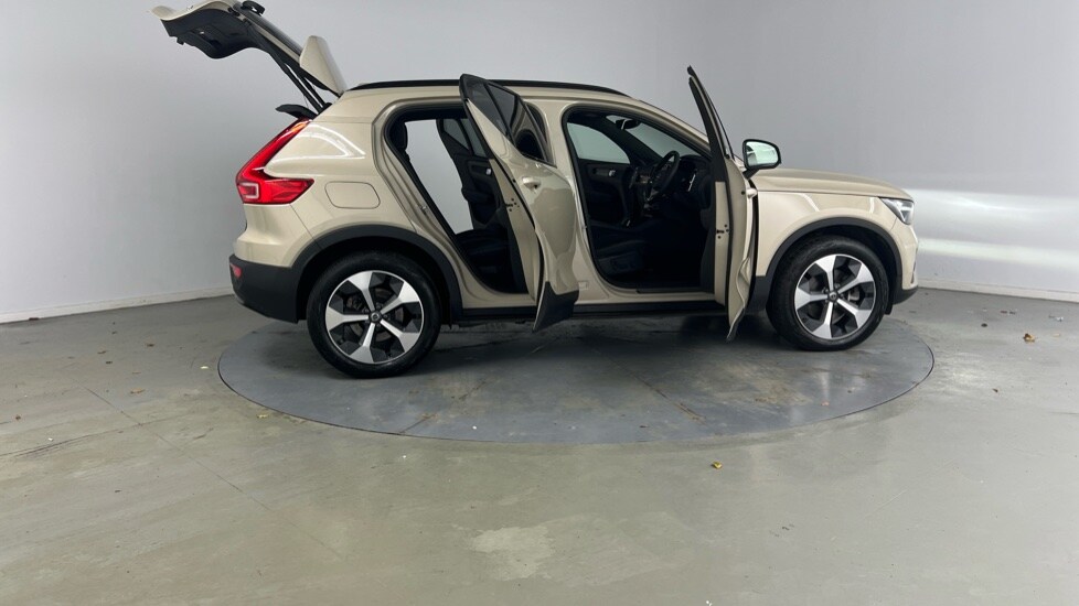 Used Volvo XC40 2024 for sale - 76552469: Photo 26