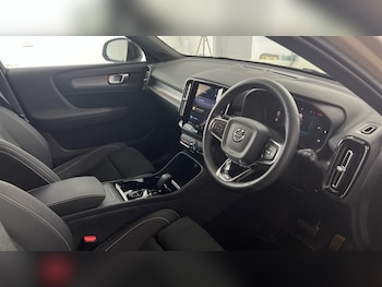 Used Volvo XC40 2024 for sale - 76552469: Photo