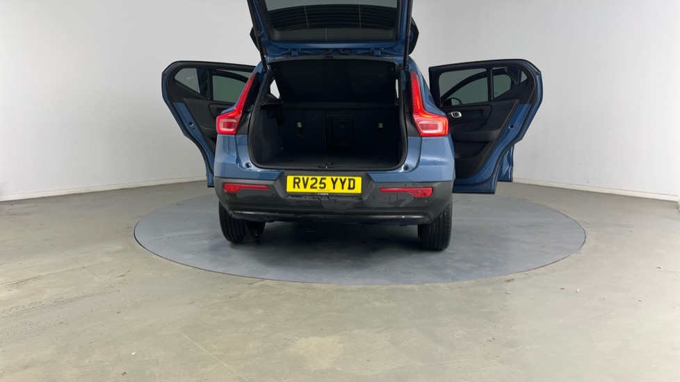 Used Volvo XC40 2025 for sale - 77406241: Photo 30
