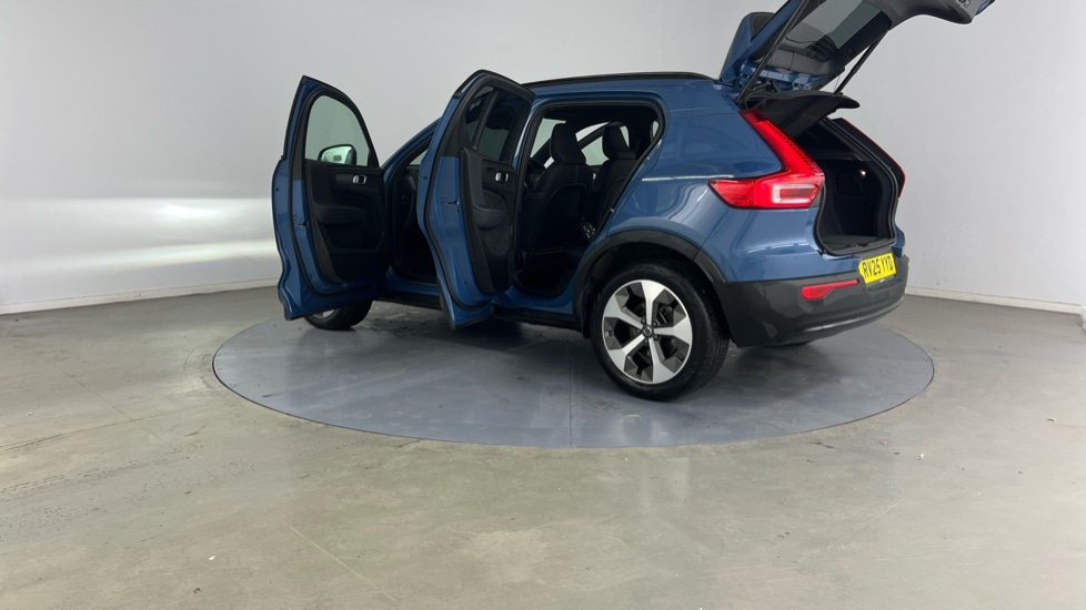 Used Volvo XC40 2025 for sale - 77406241: Photo 34