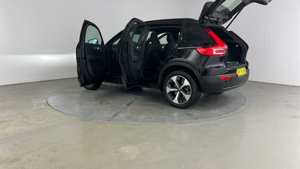 Used Volvo XC40 2024 for sale - 77111536: Photo 35