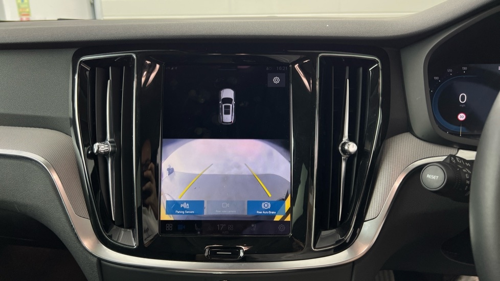 Used Volvo V60 2025 for sale - 77556879: Photo 14