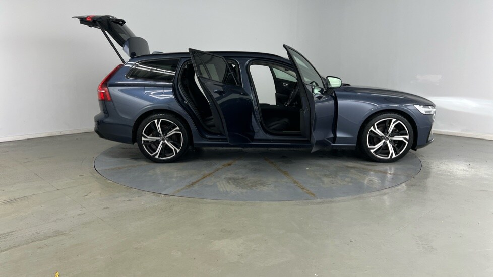 Used Volvo V60 2025 for sale - 77556879: Photo 25