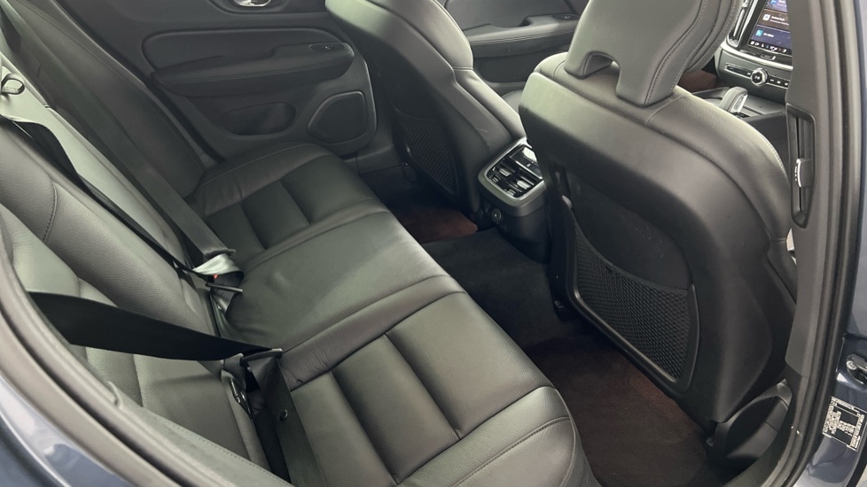Used Volvo V60 2025 for sale - 77556879: Photo 6