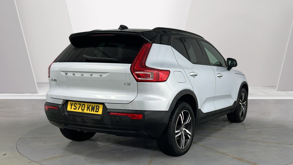 Used Volvo XC40 2020 for sale - 77312326: Photo 2