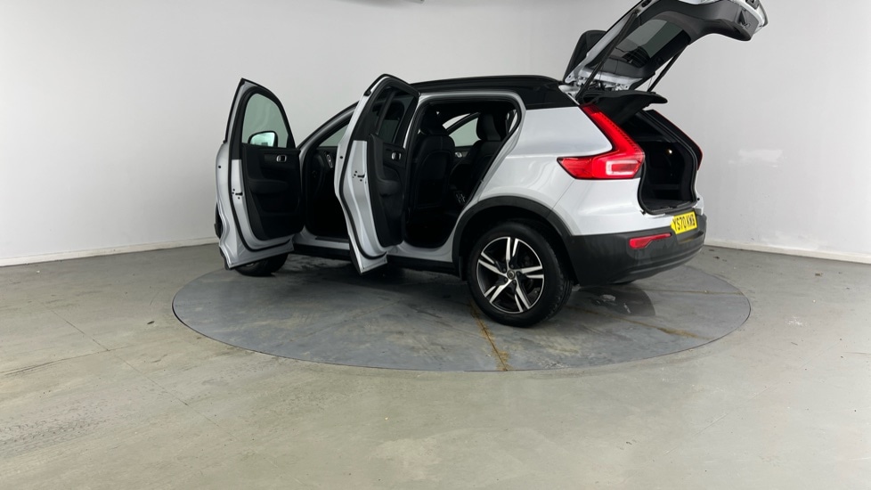 Used Volvo XC40 2020 for sale - 77312326: Photo 35