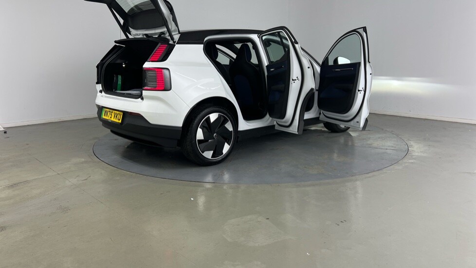 Used Volvo EX30 2025 for sale - 75952375: Photo 29