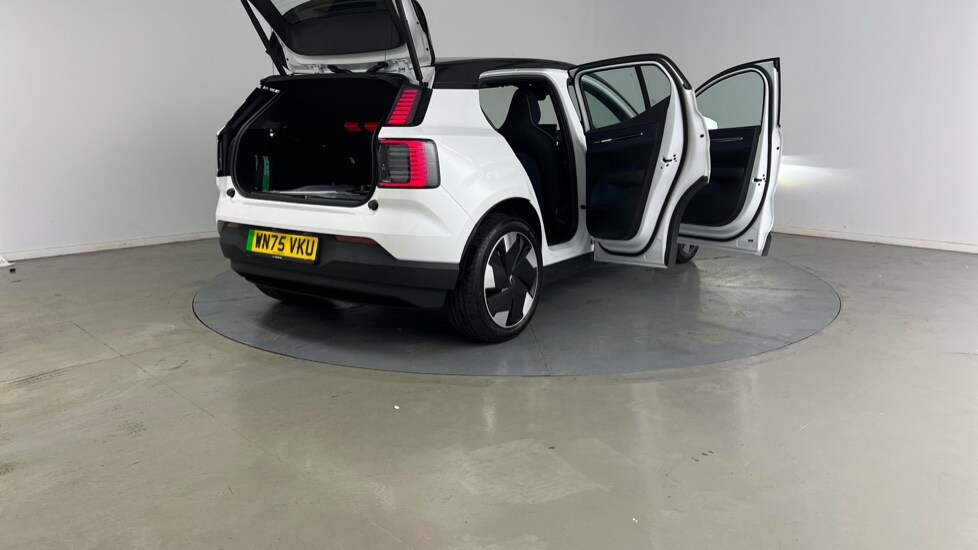 Used Volvo EX30 2025 for sale - 75952375: Photo 30