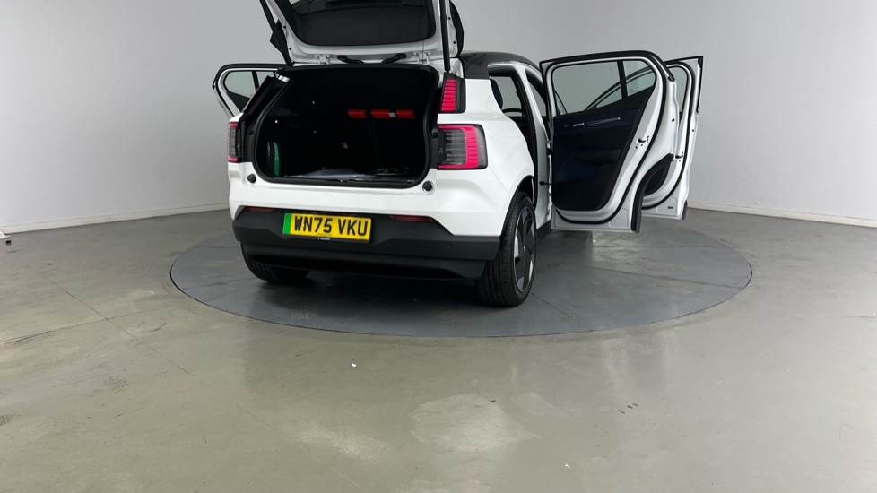 Used Volvo EX30 2025 for sale - 75952375: Photo 31