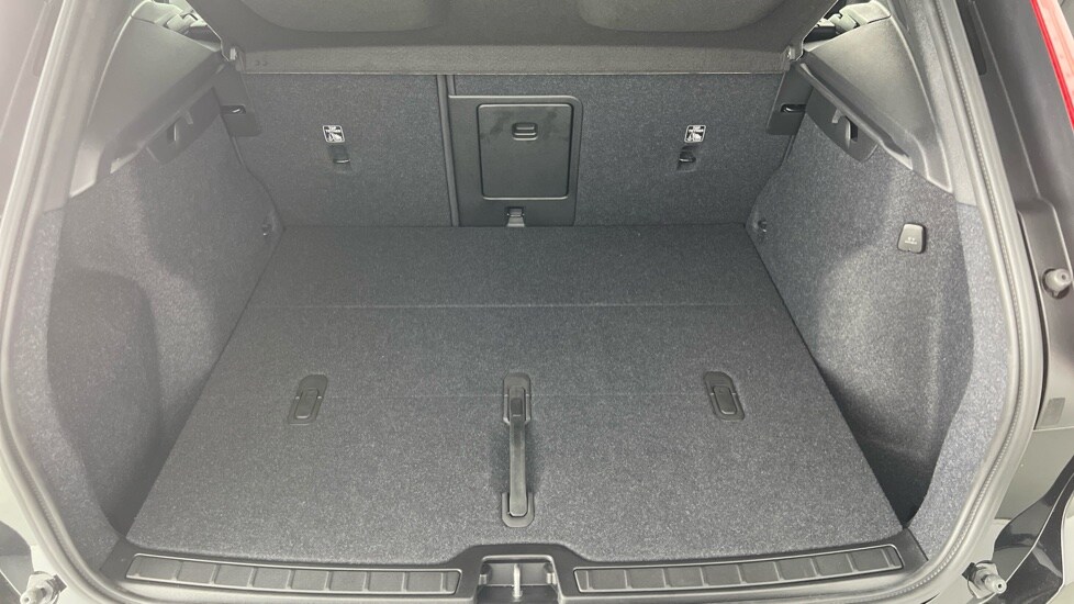 Used Volvo XC40 2025 for sale - 76233959: Photo 13