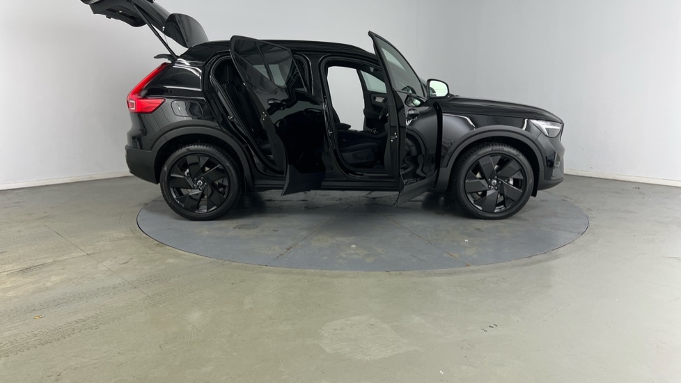 Used Volvo XC40 2025 for sale - 76233959: Photo 25