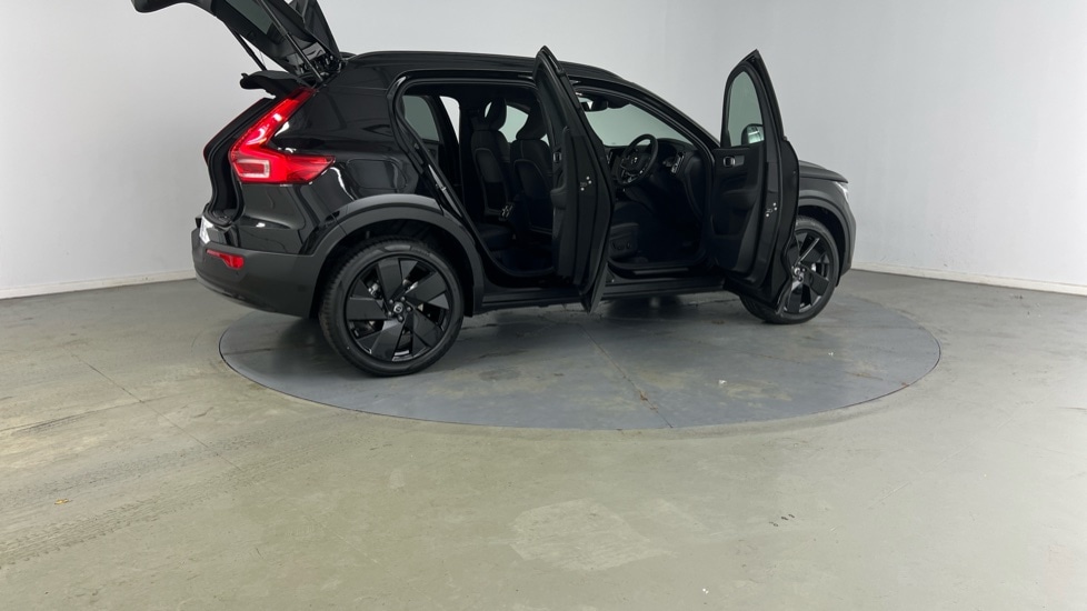 Used Volvo XC40 2025 for sale - 76233959: Photo 27
