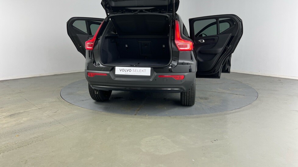 Used Volvo XC40 2025 for sale - 76233959: Photo 31