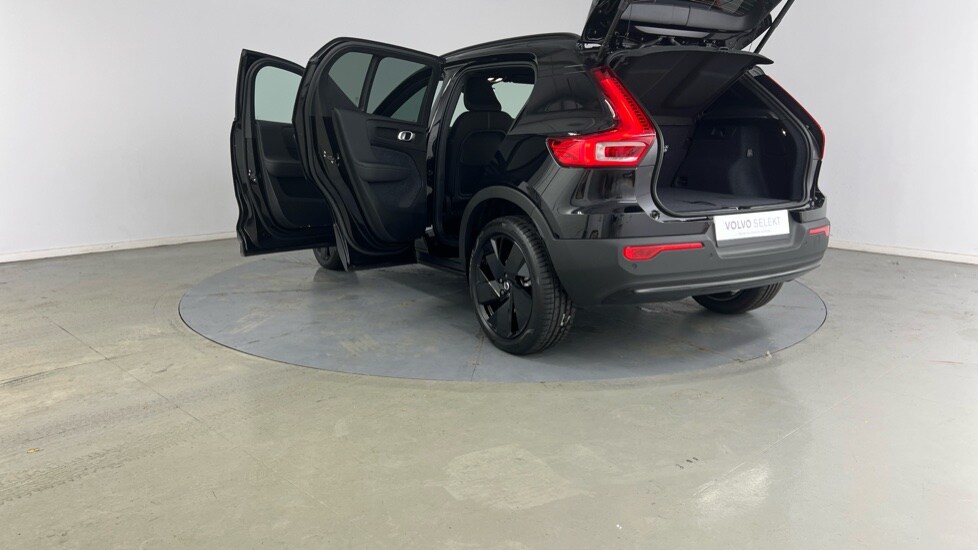 Used Volvo XC40 2025 for sale - 76233959: Photo 34