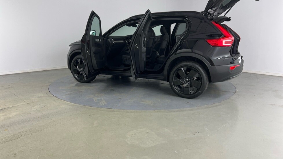Used Volvo XC40 2025 for sale - 76233959: Photo 36