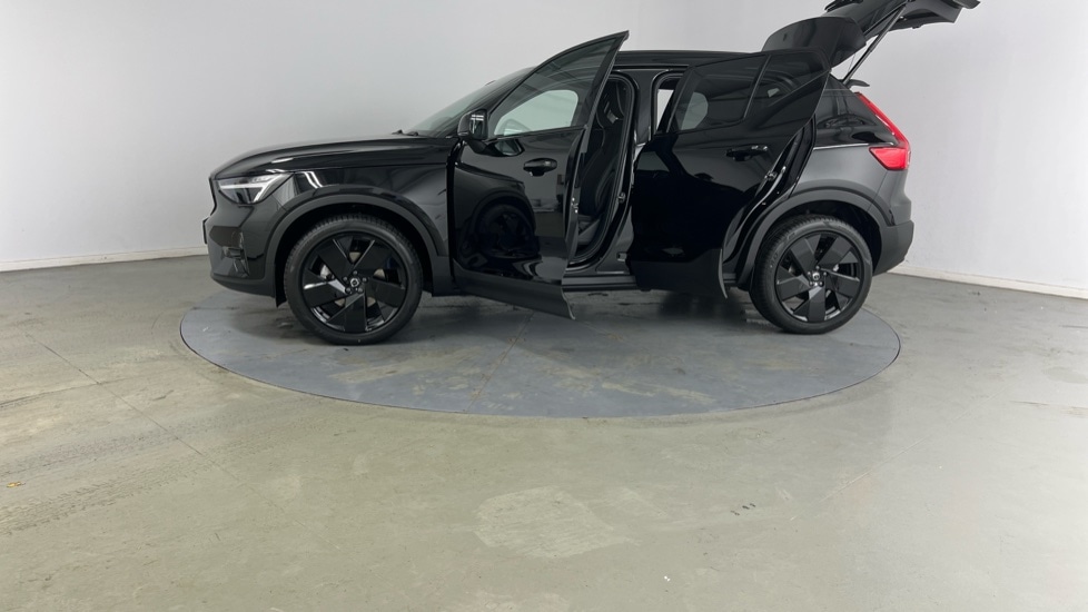Used Volvo XC40 2025 for sale - 76233959: Photo 39