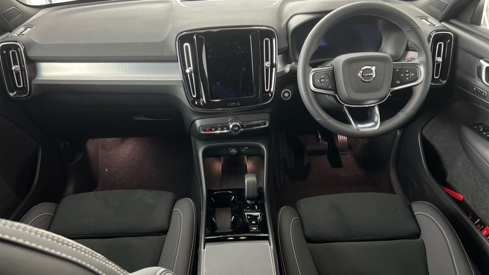 Used Volvo XC40 2025 for sale - 76233959: Photo 5