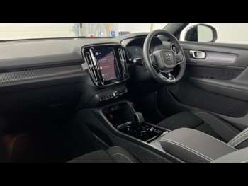 Used Volvo XC40 2025 for sale - 74695423: Photo