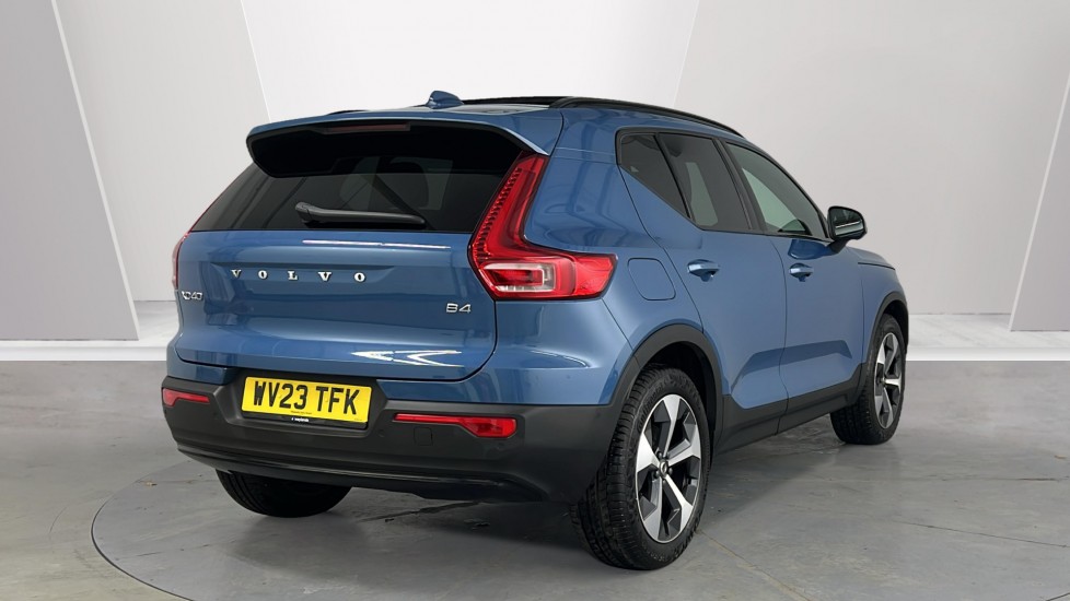 Used Volvo XC40 2023 for sale - 76507689: Photo 2