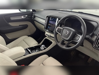 Used Volvo XC40 2024 for sale - 76960014: Photo