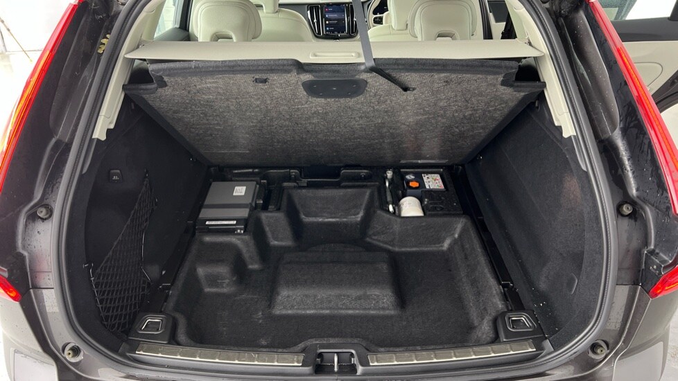 Used Volvo XC60 2022 for sale - 76098006: Photo 13