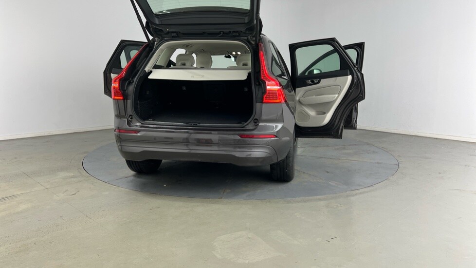 Used Volvo XC60 2022 for sale - 76098006: Photo 32