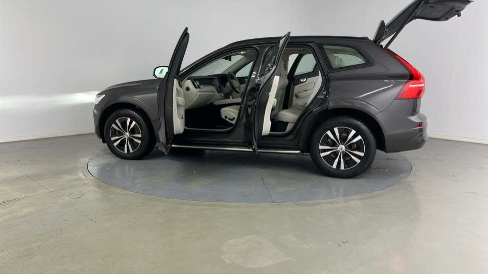 Used Volvo XC60 2022 for sale - 76098006: Photo 38