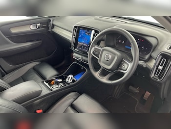 Used Volvo XC40 2023 for sale - 78880307: Photo