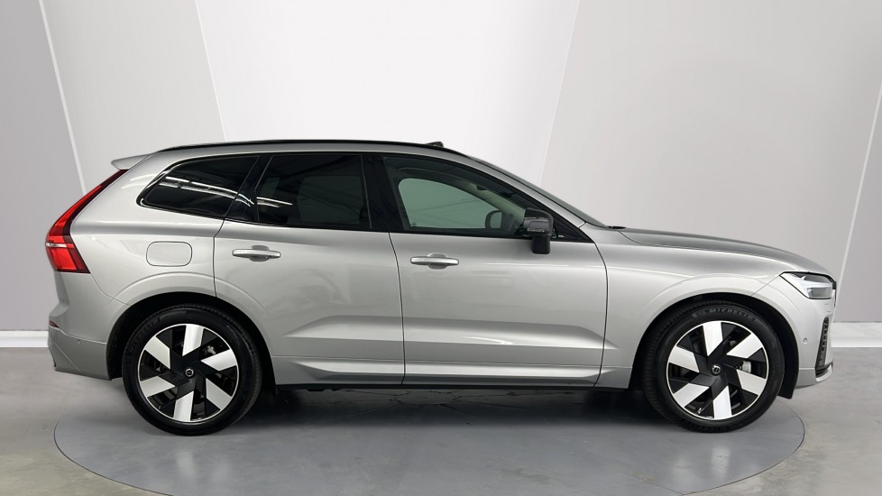 Used Volvo XC60 2025 for sale - 77588443: Photo 3