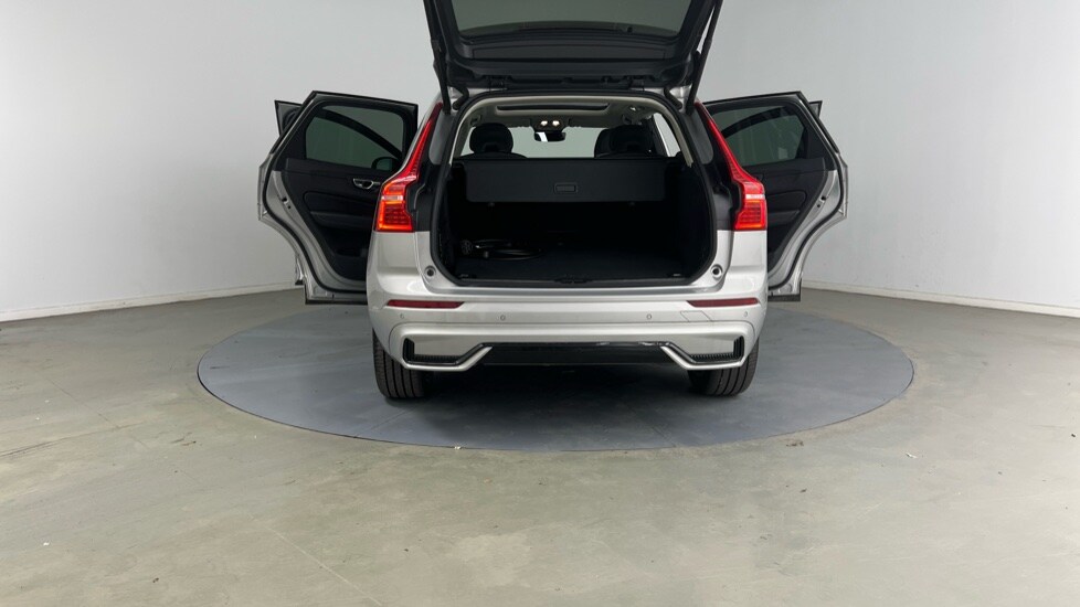 Used Volvo XC60 2025 for sale - 77588443: Photo 32