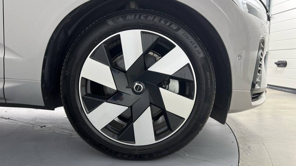 Used Volvo XC60 2025 for sale - 77588443: Photo 9