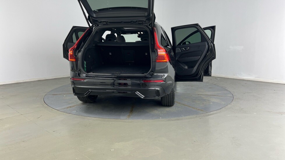 Used Volvo XC60 2025 for sale - 77819000: Photo 15