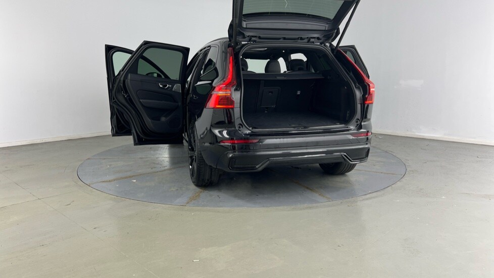 Used Volvo XC60 2025 for sale - 77819000: Photo 17