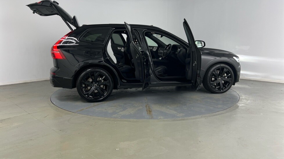 Used Volvo XC60 2025 for sale - 77819000: Photo 36