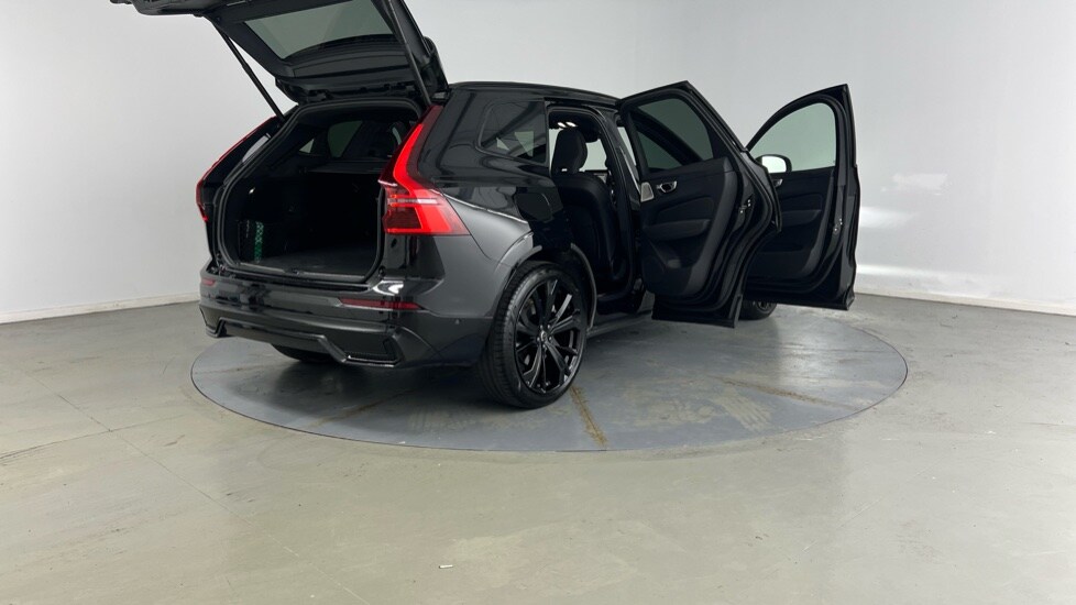 Used Volvo XC60 2025 for sale - 77819000: Photo 39